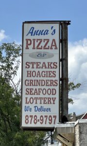 Anna's Pizza