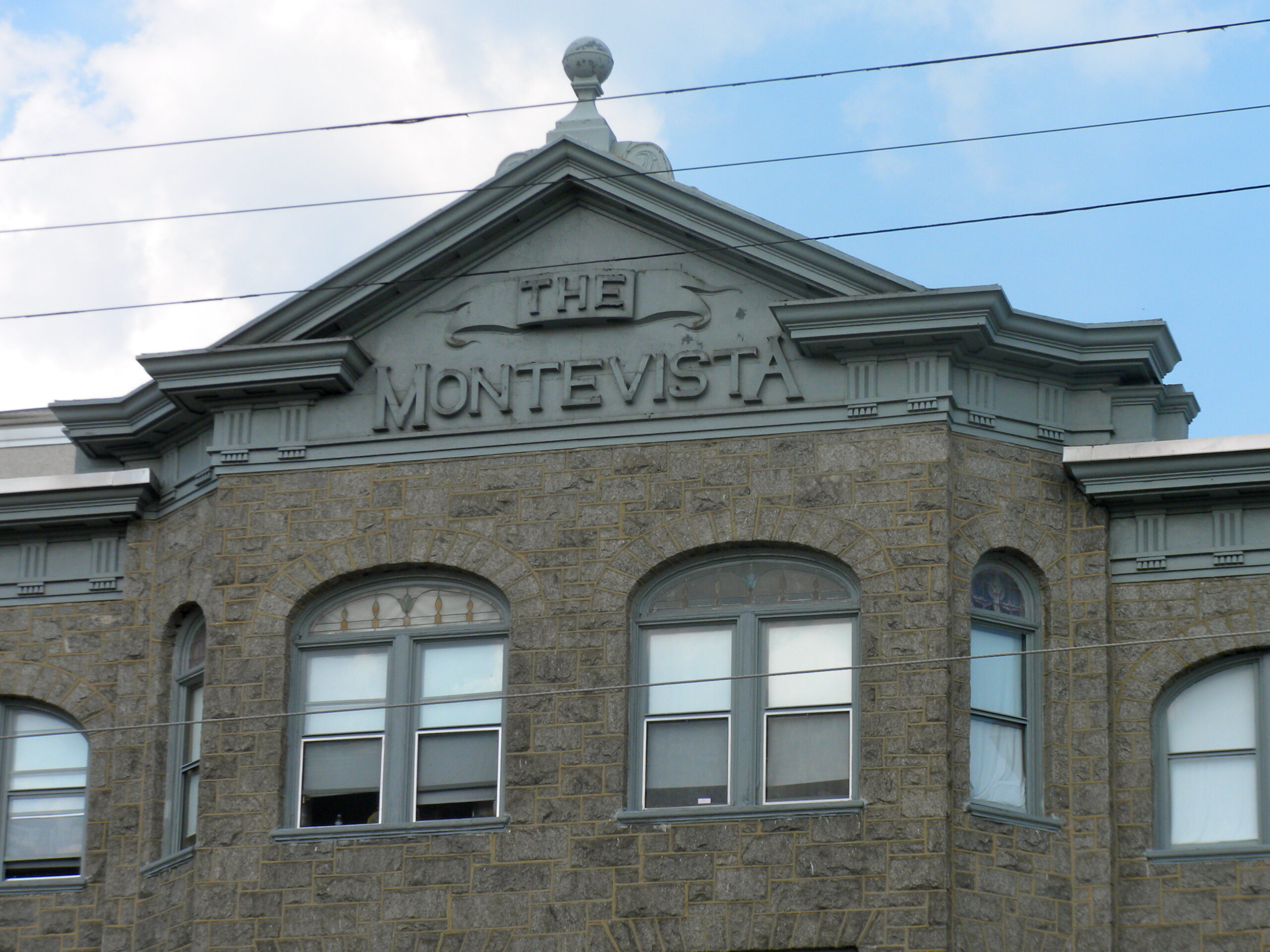 Monte Vista Apartments